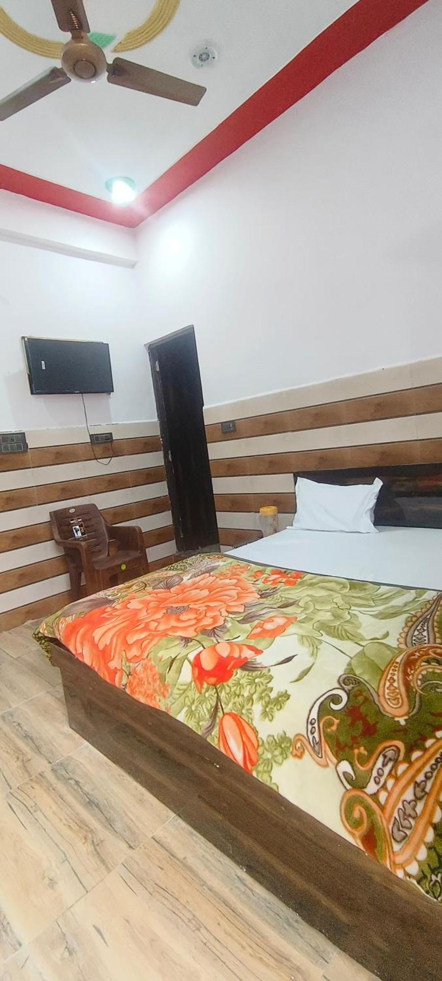K.D.Dham Near Prem Mandir1 Otel Vrindāvan Dış mekan fotoğraf
