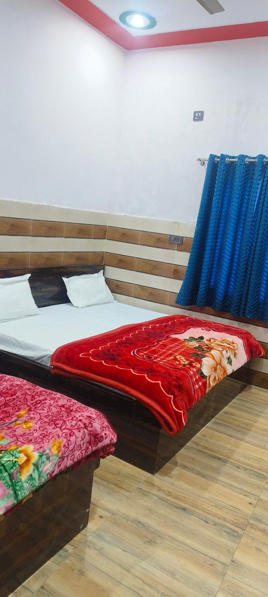 K.D.Dham Near Prem Mandir1 Otel Vrindāvan Dış mekan fotoğraf