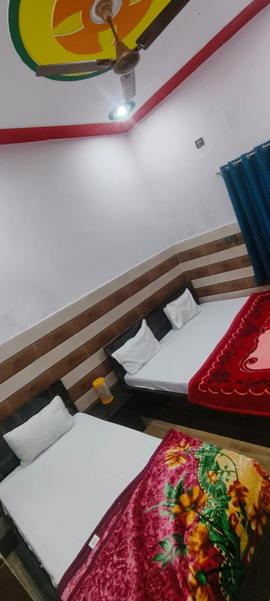 K.D.Dham Near Prem Mandir1 Otel Vrindāvan Dış mekan fotoğraf